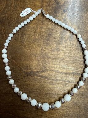 White Jade and Silver Bead Graduated neck Enhanced Neclace